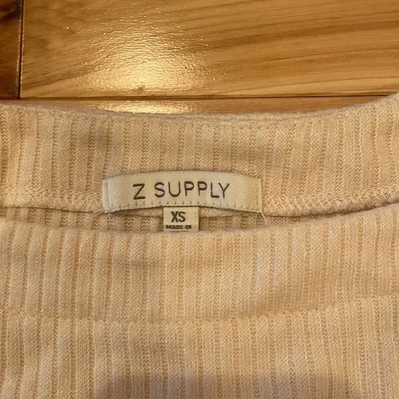 Z supply cream shirt crop top - Picture 2 of 4